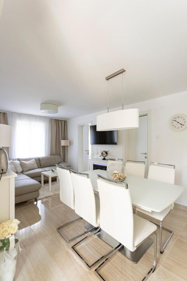 Luxury Mantinela Apartment マリンスカ エクステリア 写真